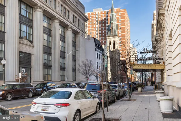 $1,800 | 1 East Chase Street, Unit 712, Baltimore, MD 21202