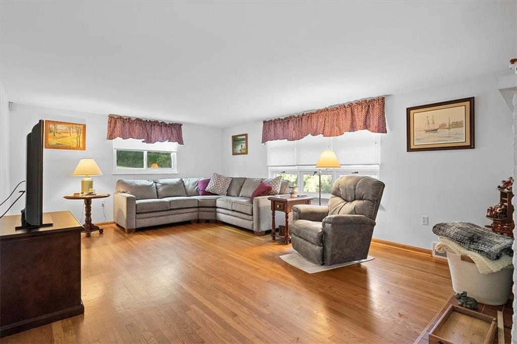 1162 Harmony Road Baden, PA 15005 - Photo 15 of 23
