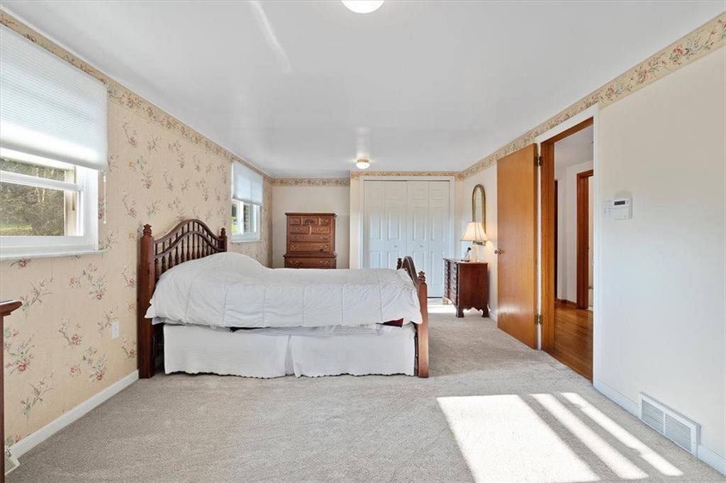 1162 Harmony Road Baden, PA 15005 - Photo 17 of 23