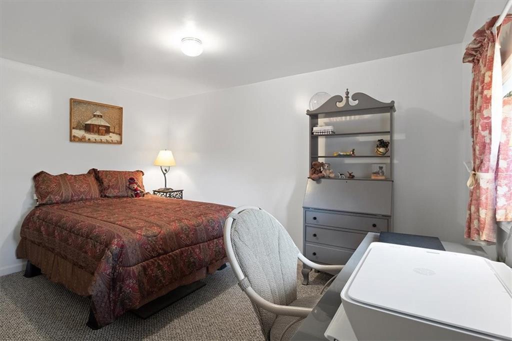1162 Harmony Road Baden, PA 15005 - Photo 20 of 23