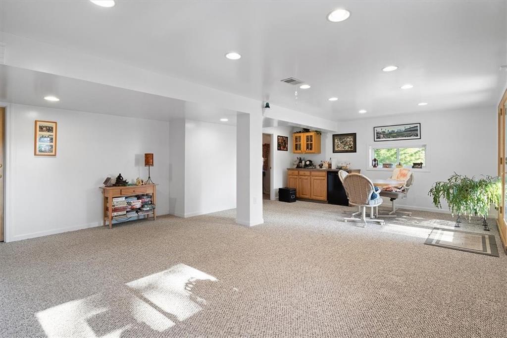 1162 Harmony Road Baden, PA 15005 - Photo 22 of 23