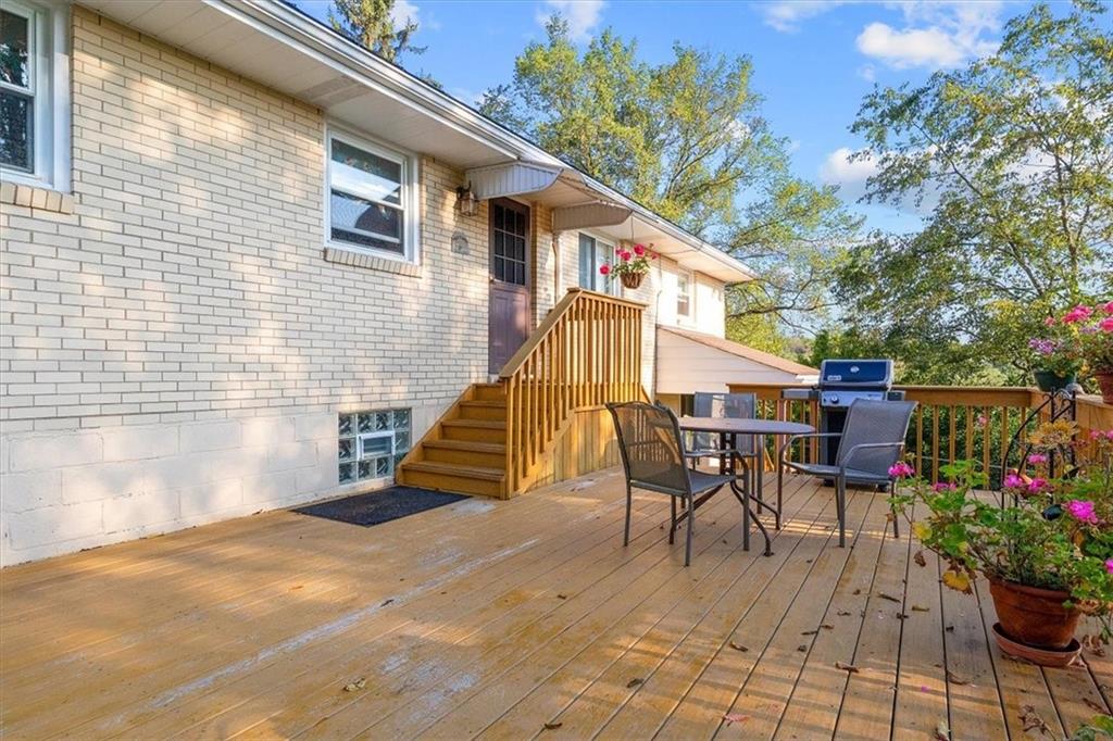 1162 Harmony Road Baden, PA 15005 - Photo 5 of 23