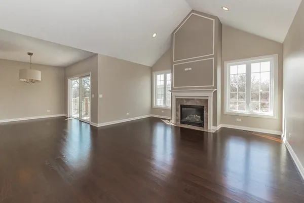 $716,925 | 6941 Cambria Cove, Lakewood, IL 60014