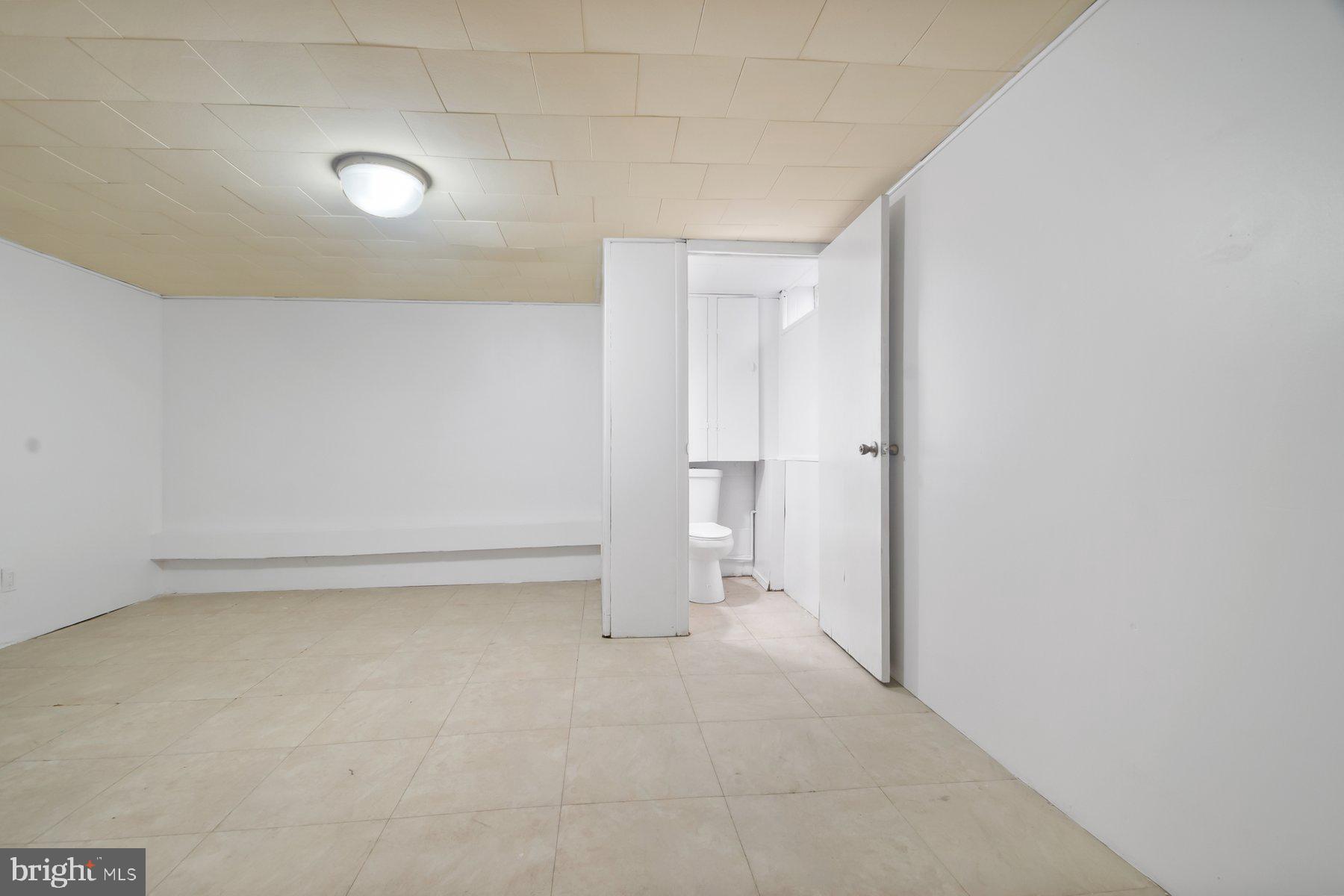 5218 Darien Road Baltimore, MD 21206 - Photo 22 of 26 Gallery Image 22