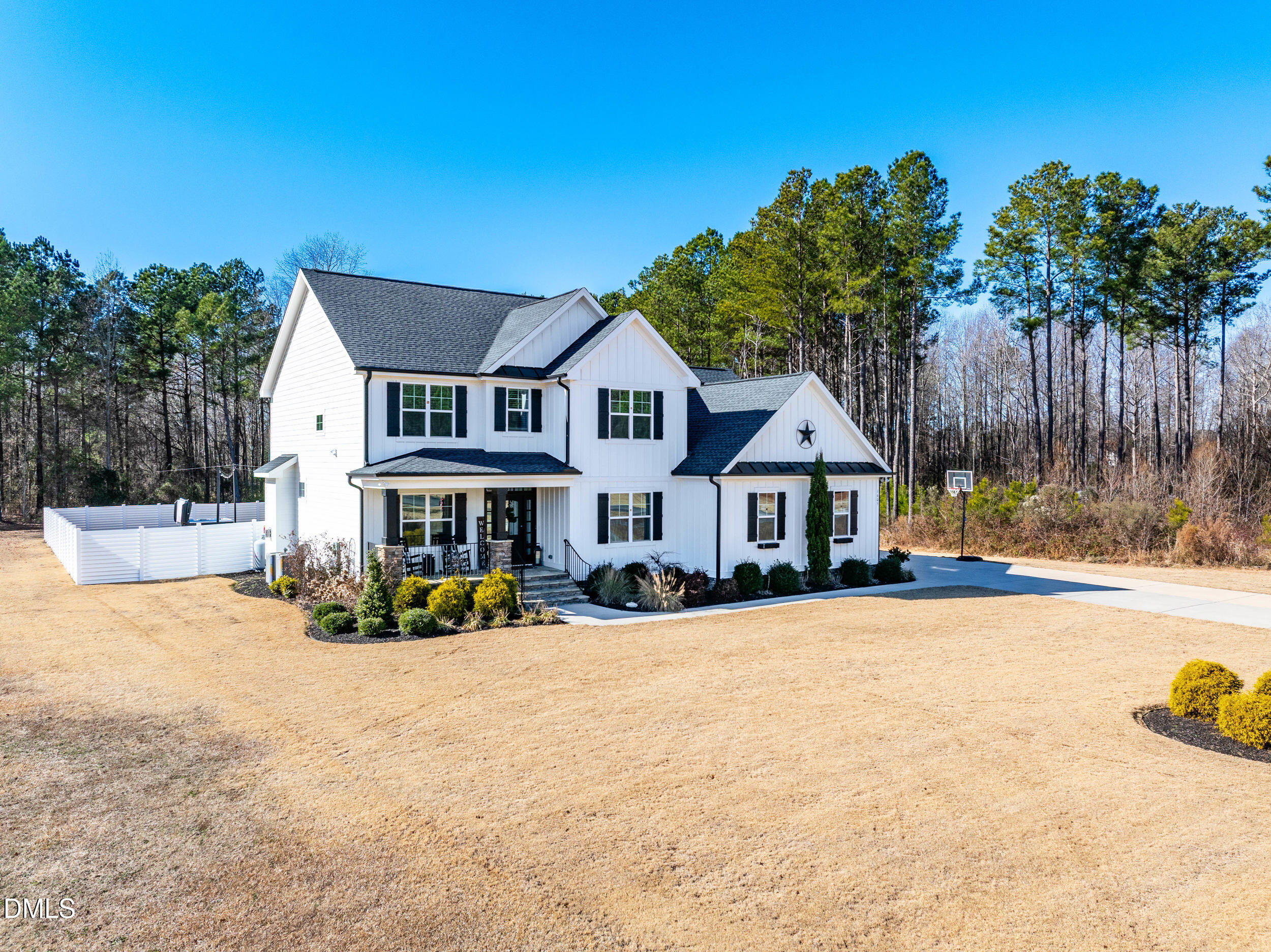 1605 Freedom Road Smithfield, NC 27577 - Photo 4 of 61