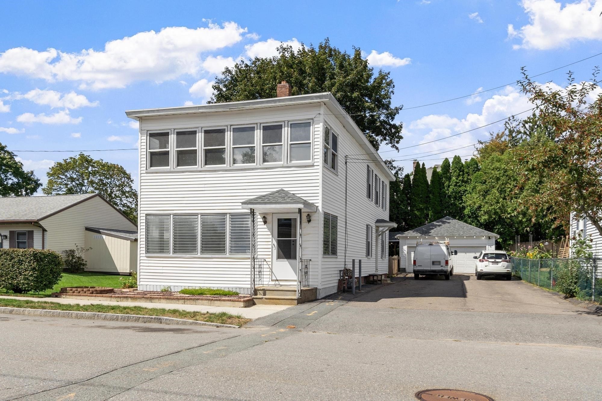262 Oak Street Clinton, MA 01510 - Photo 2 of 42 Gallery Image 2