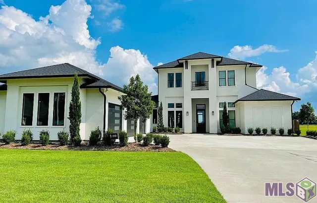 $1,495,000 | 107 Kingfisher Drive, Lafayette, LA 70508