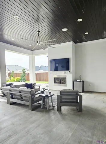 $1,495,000 | 107 Kingfisher Drive, Lafayette, LA 70508