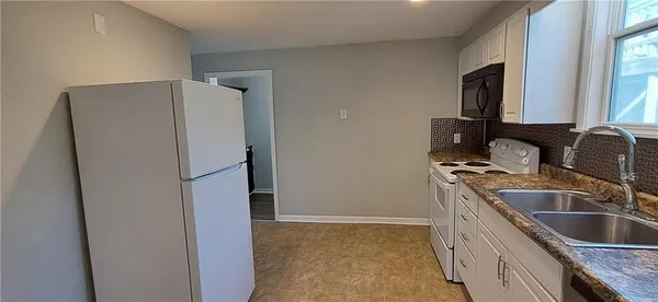 $1,100 | 107 Indiana Avenue, St. Joseph, MO 64504