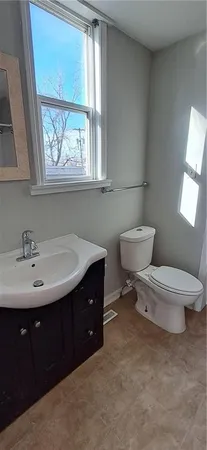 $1,100 | 107 Indiana Avenue, St. Joseph, MO 64504