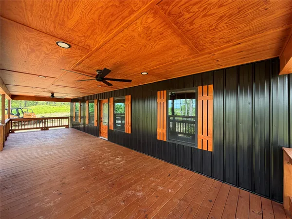$550,000 | 15 Fm 83, Bronson, TX 75930