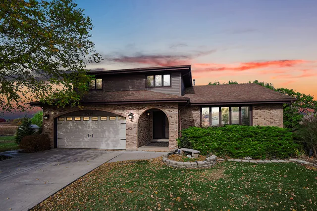 $445,000 | 13226 Farm View Street, Homer Glen, IL 60491