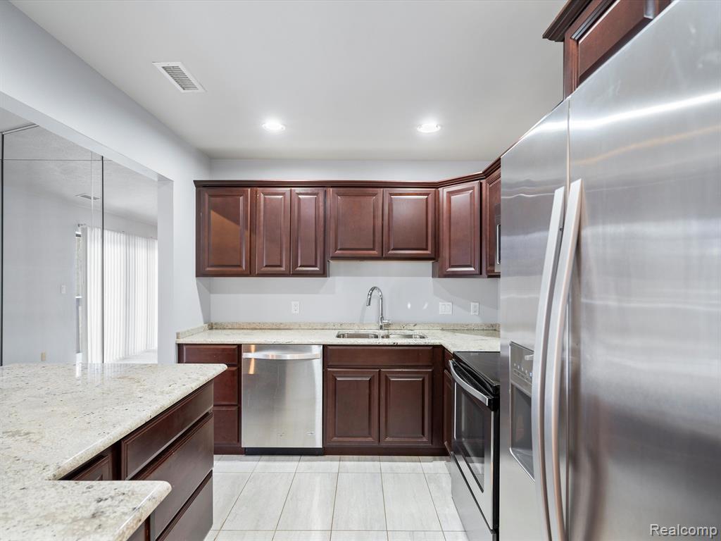 24393 Evergreen Road Southfield, MI 48075 - Photo 10 of 22