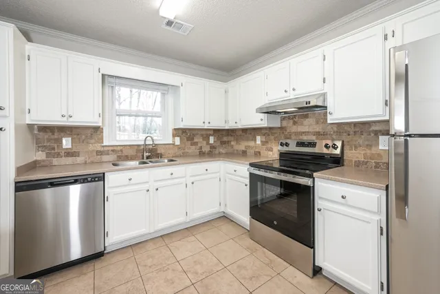 $2,215 | 2202 Independence Drive Southwest, Conyers, GA 30094