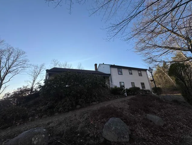 $912,500 | 8 Colburn Road, Brookline, NH 03033