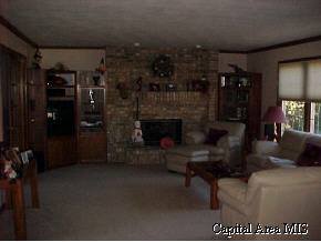 4004 Guilford Drive Springfield, IL 62711 - Photo 4 of 9