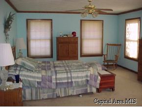 4004 Guilford Drive Springfield, IL 62711 - Photo 7 of 9