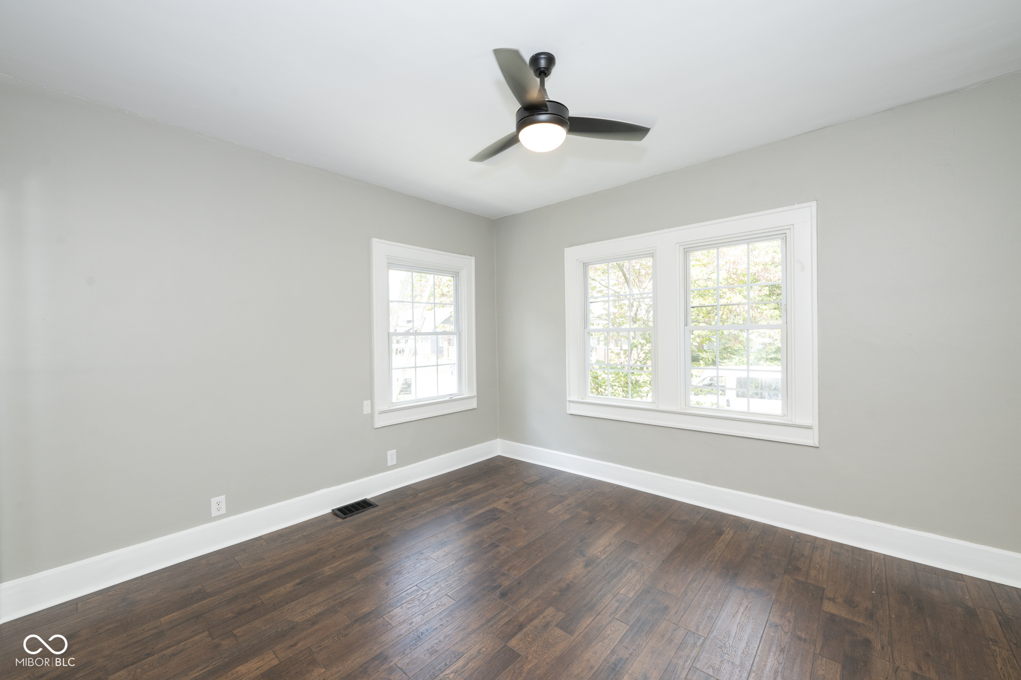 415 Ruskin Place Indianapolis, IN 46205 - Photo 11 of 29 Gallery Image 11
