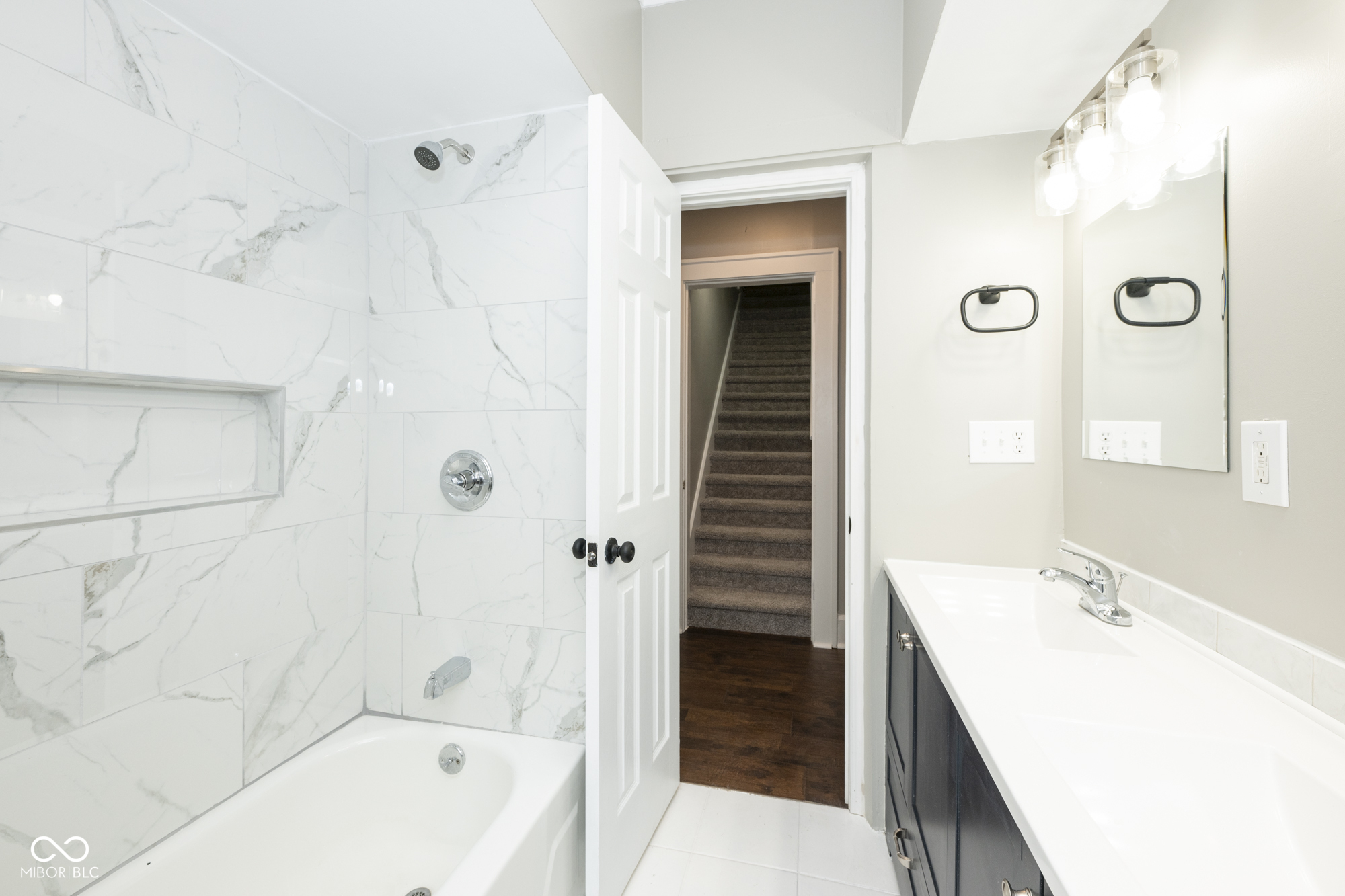 415 Ruskin Place Indianapolis, IN 46205 - Photo 13 of 29 Gallery Image 13
