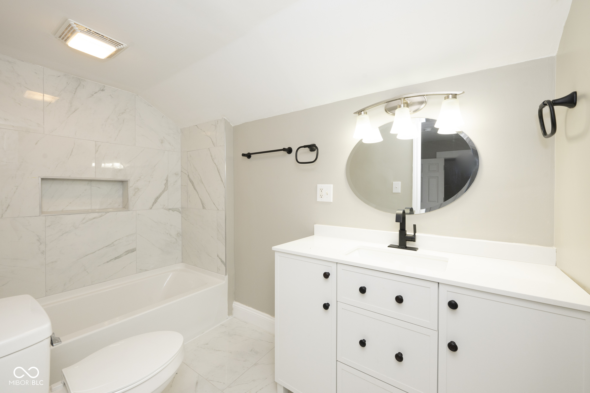415 Ruskin Place Indianapolis, IN 46205 - Photo 18 of 29 Gallery Image 18
