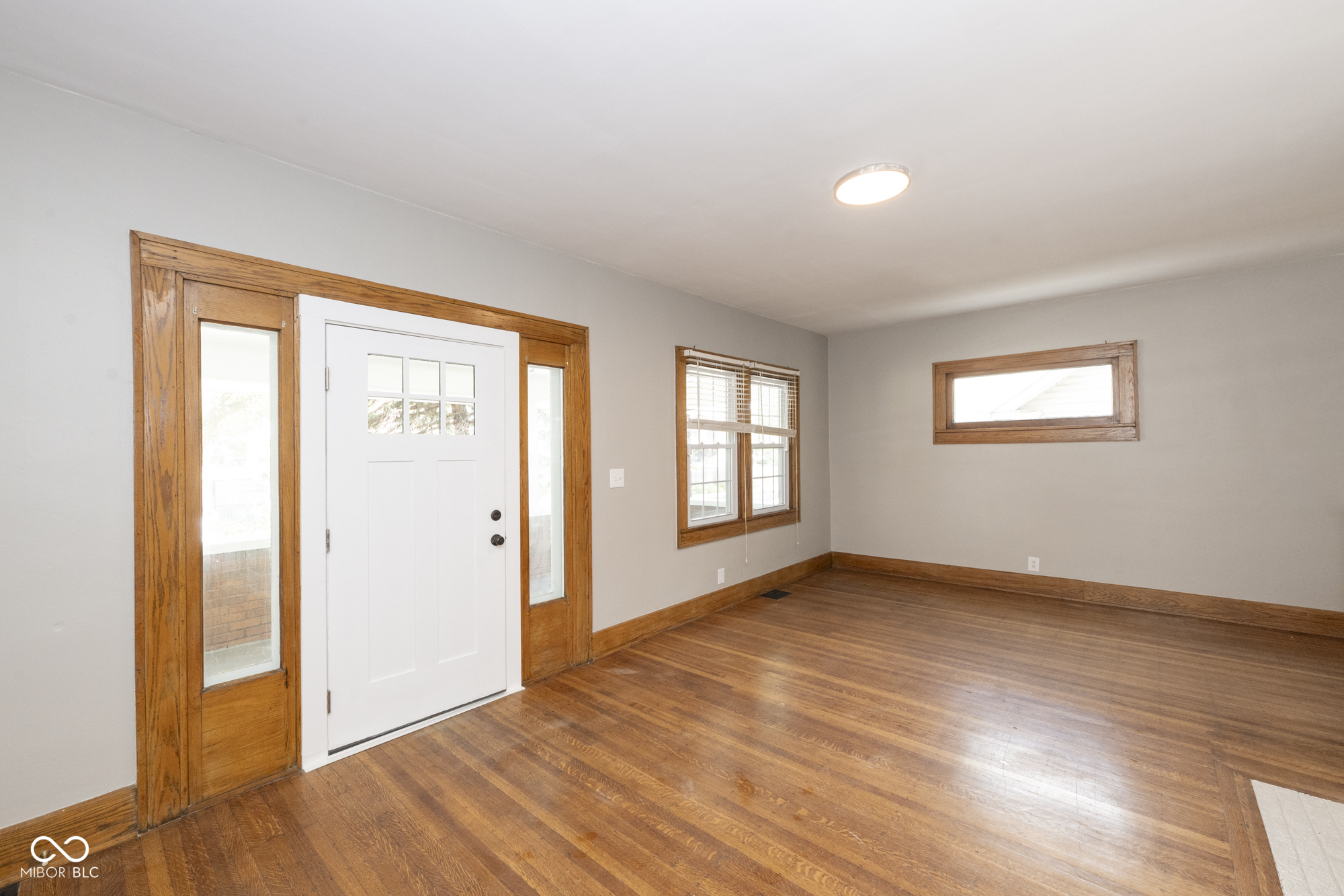 415 Ruskin Place Indianapolis, IN 46205 - Photo 3 of 29 Gallery Image 3