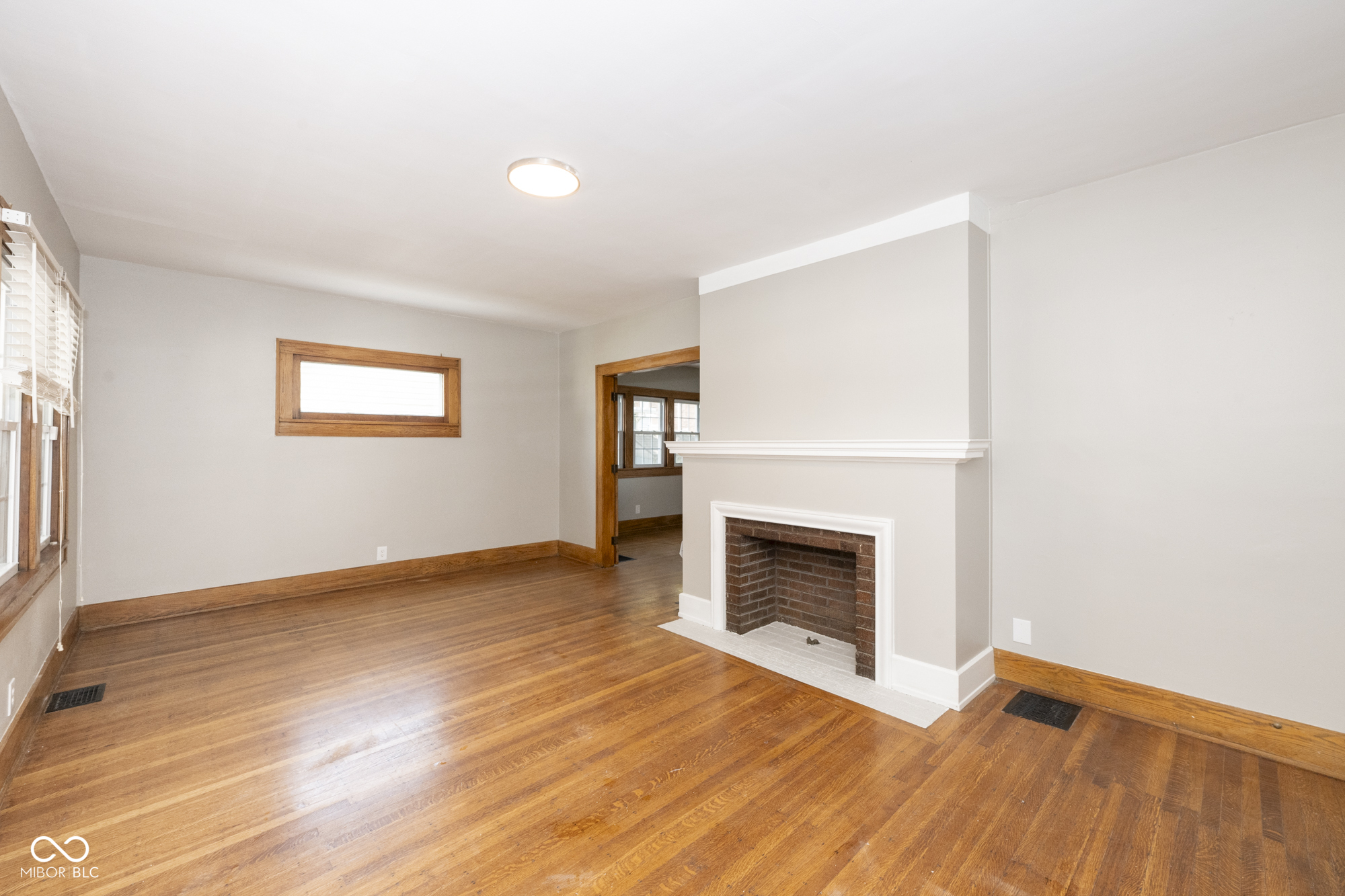 415 Ruskin Place Indianapolis, IN 46205 - Photo 4 of 29 Gallery Image 4