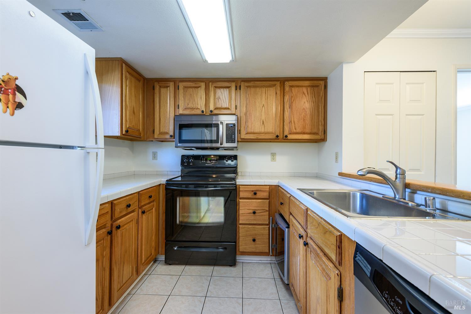 222 Seagull Row Novato, CA 94945 - Photo 5 of 23