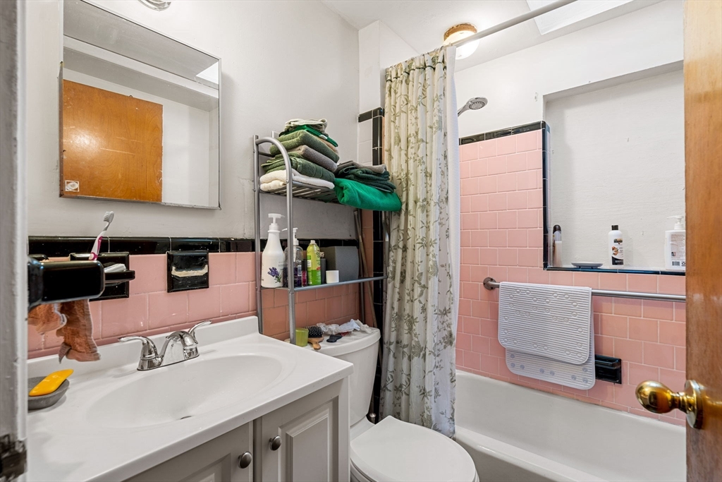 9 Viking Terrace Boston, MA 02126 - Photo 15 of 41
