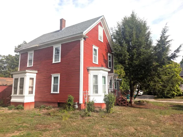 $279,900 | 27 Highland Street, Rochester, NH 03868