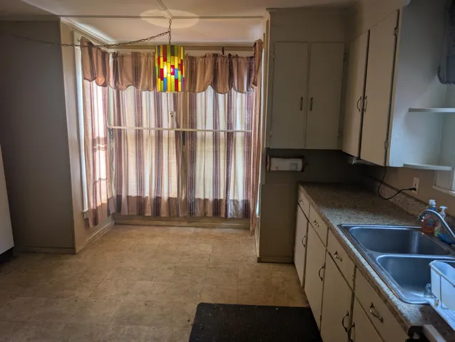 $279,900 | 27 Highland Street, Rochester, NH 03868