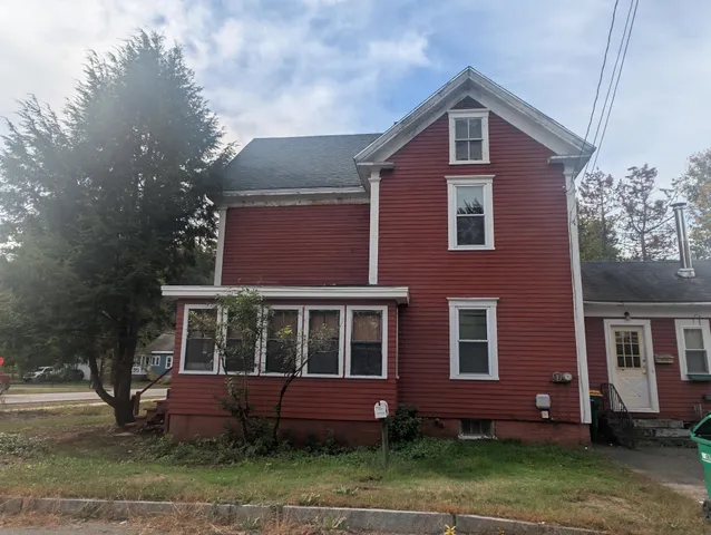 $279,900 | 27 Highland Street, Rochester, NH 03868