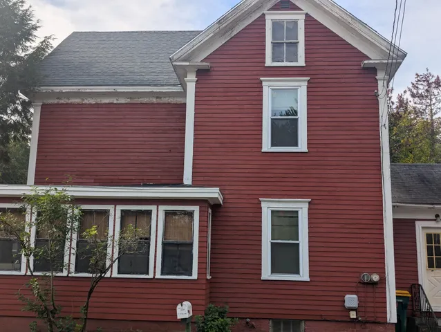 $279,900 | 27 Highland Street, Rochester, NH 03868