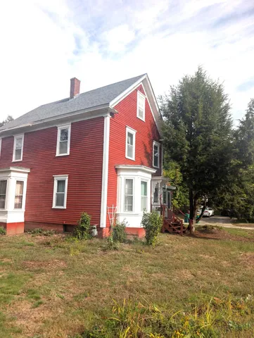 $279,900 | 27 Highland Street, Rochester, NH 03868