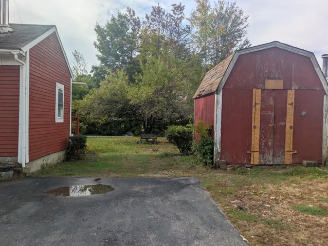 $279,900 | 27 Highland Street, Rochester, NH 03868