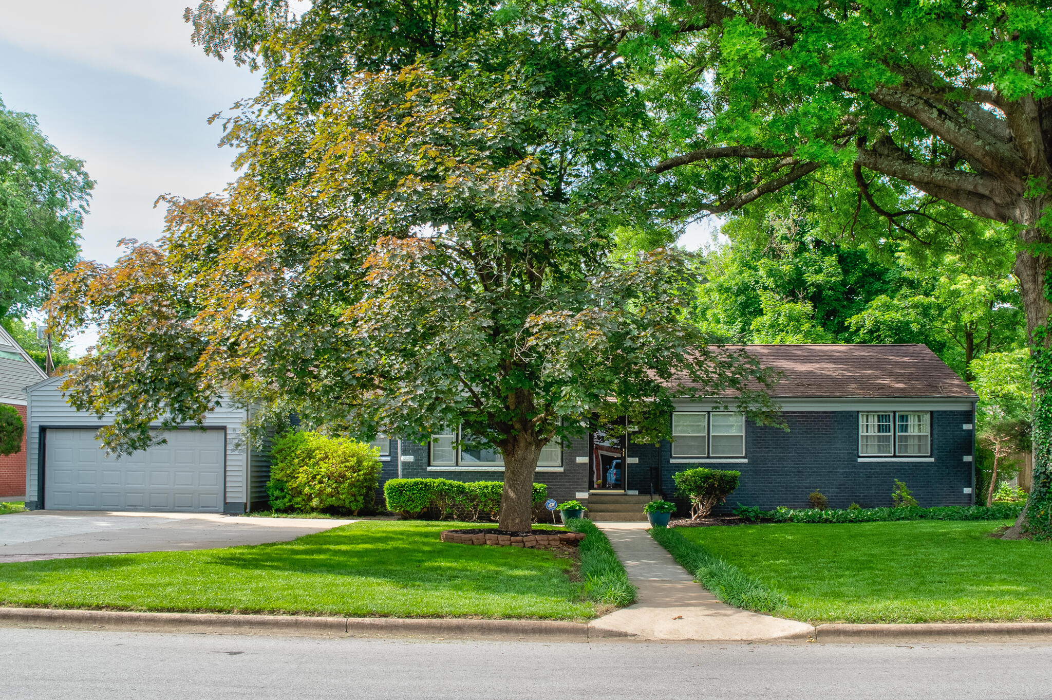 1030 East Portland Street Springfield, MO 65807 - Photo 1 of 1 Ext 6
