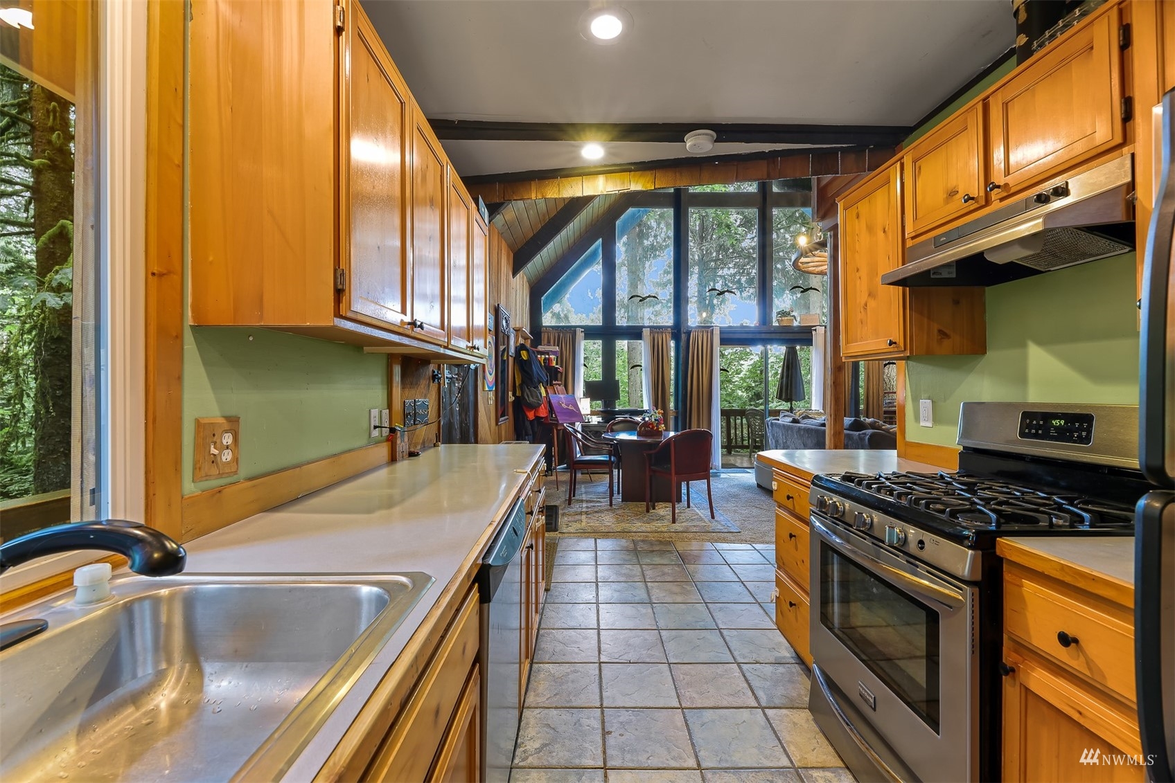7744 View Ridge Drive Maple Falls, WA 98266 - Photo 13 of 40