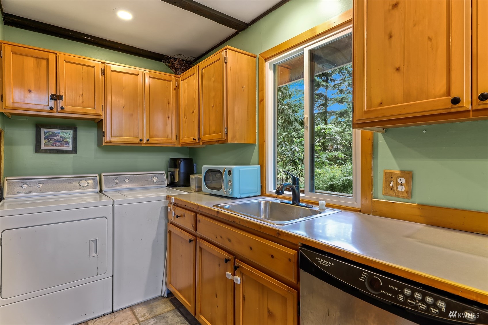 7744 View Ridge Drive Maple Falls, WA 98266 - Photo 14 of 40