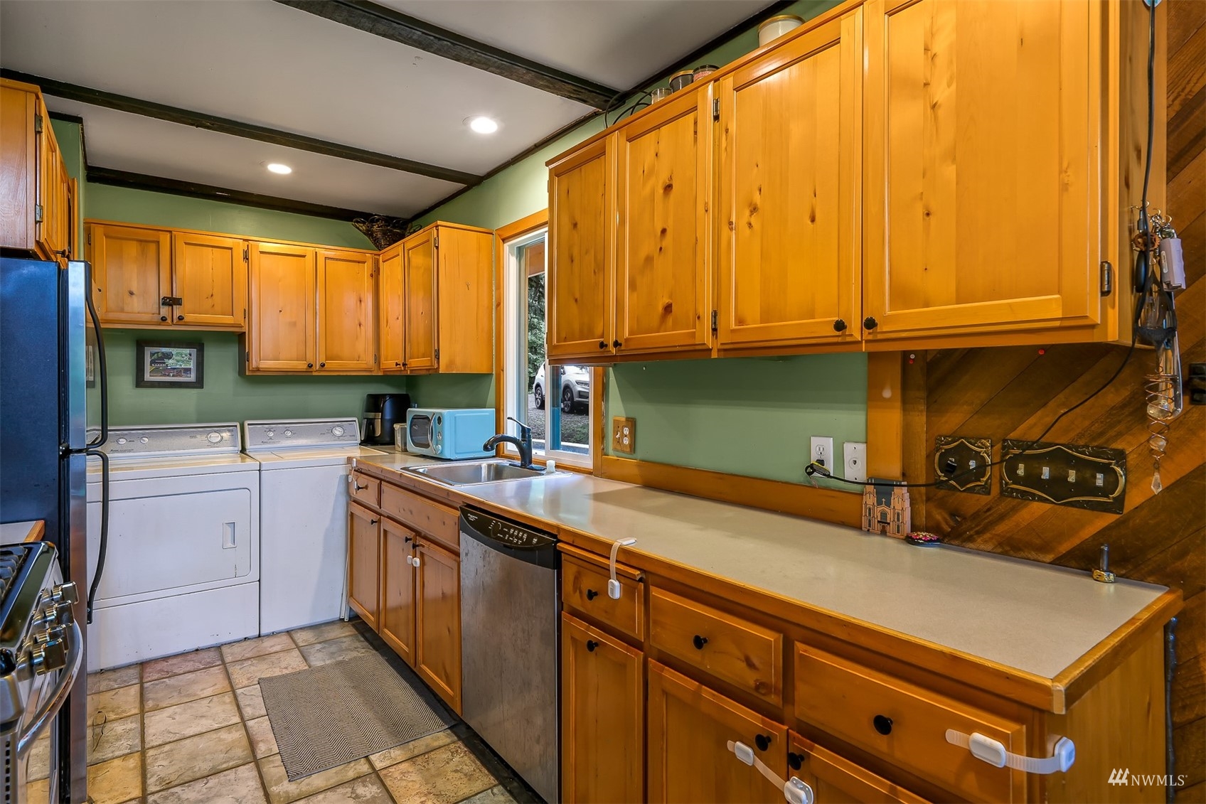7744 View Ridge Drive Maple Falls, WA 98266 - Photo 16 of 40