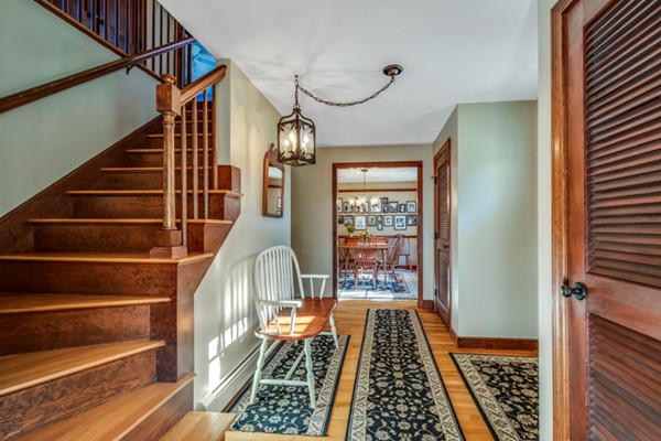 13 Lowry Road Framingham, MA 01701 - Photo 3 of 24