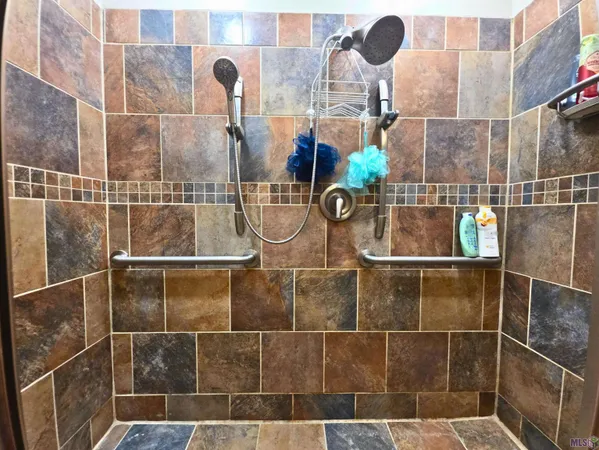 $185,000 | 145 East 69th Place, Cut Off, LA 70345