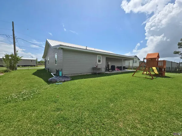 $185,000 | 145 East 69th Place, Cut Off, LA 70345