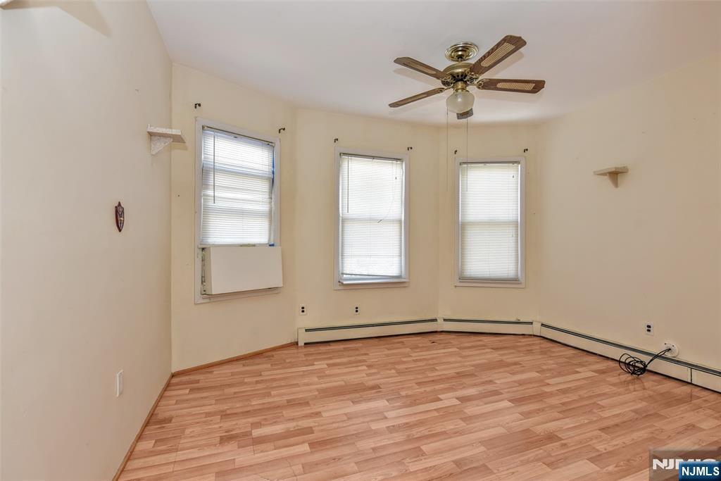 70 Main Avenue Wallington, NJ 07057 - Photo 13 of 35