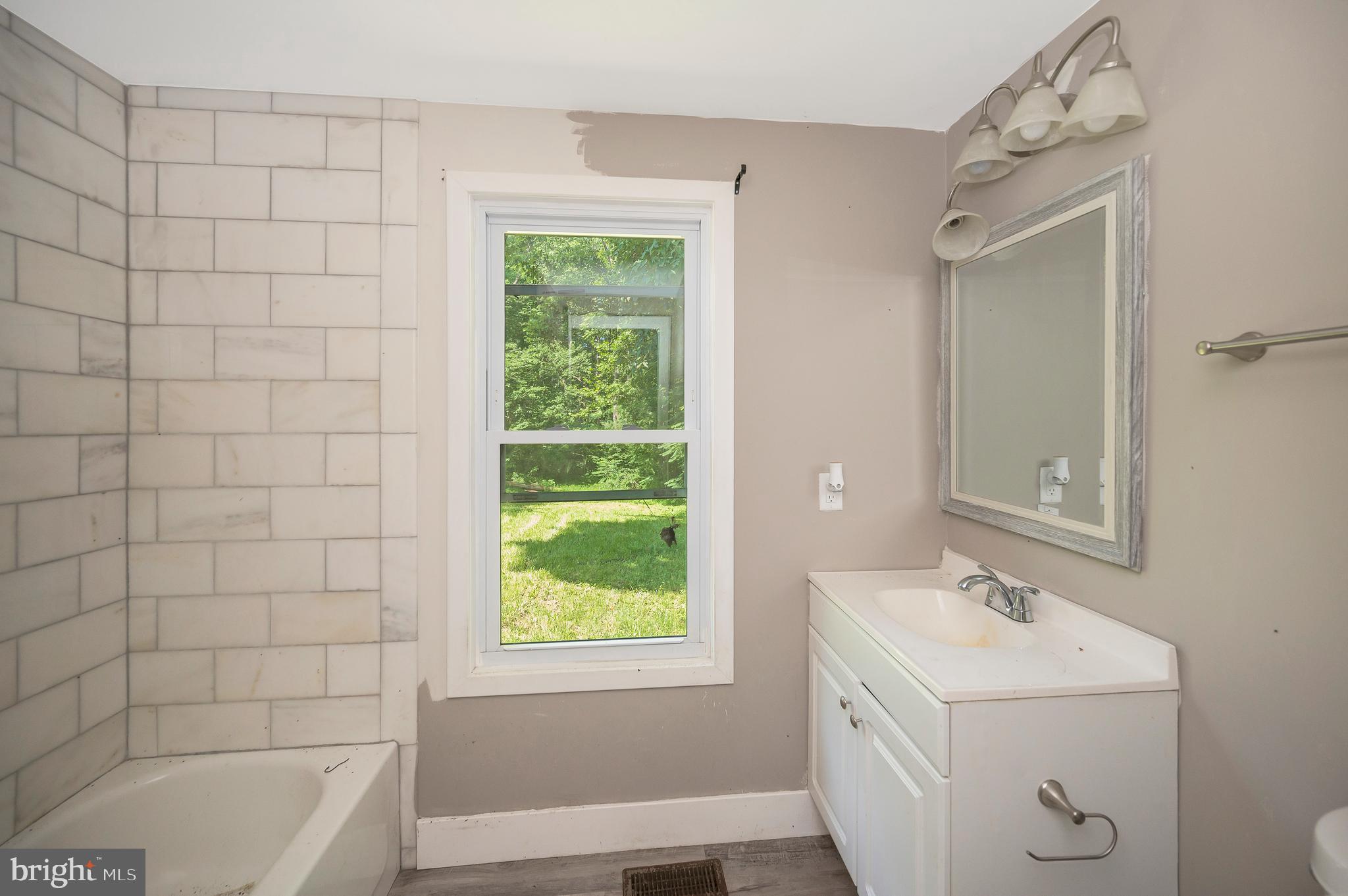 7736 Courthouse Road Spotsylvania, VA 22551 - Photo 7 of 21 Gallery Image 7