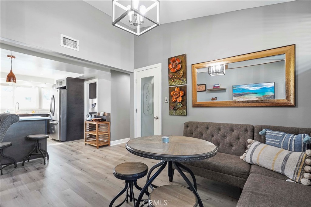 20448 Eccles Street Winnetka, CA 91306 - Photo 12 of 54