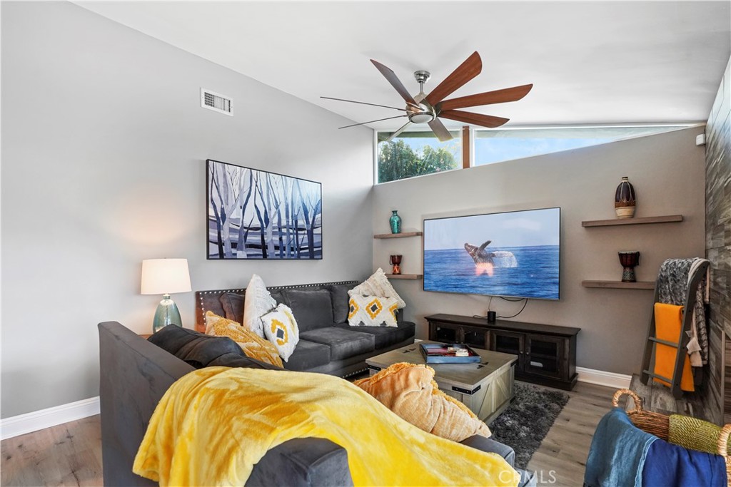 20448 Eccles Street Winnetka, CA 91306 - Photo 24 of 54