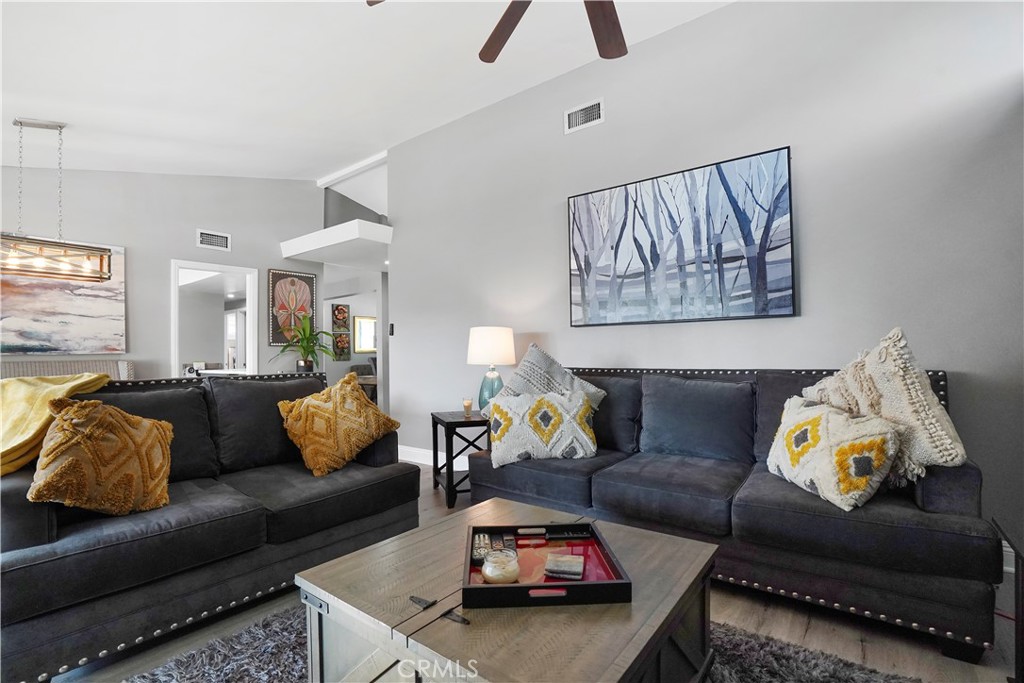 20448 Eccles Street Winnetka, CA 91306 - Photo 26 of 54