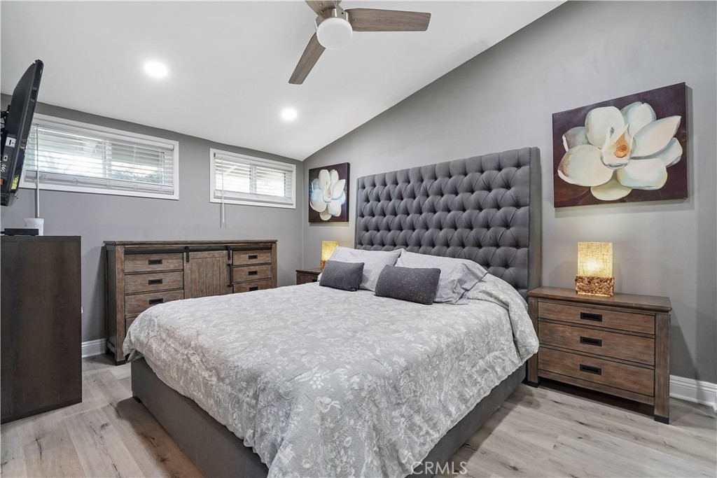 20448 Eccles Street Winnetka, CA 91306 - Photo 6 of 54