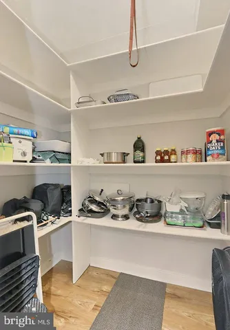 $1,900 | 256 North Thomas Street, Unit 2561, Arlington, VA 22203