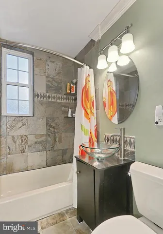 $1,900 | 256 North Thomas Street, Unit 2561, Arlington, VA 22203