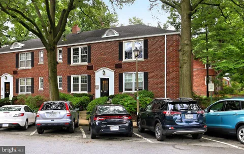 $1,900 | 256 North Thomas Street, Unit 2561, Arlington, VA 22203